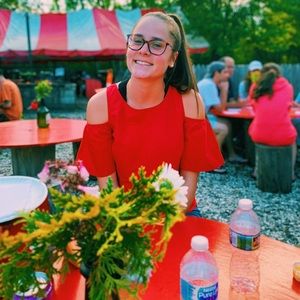 Meet your Posher, Brooke